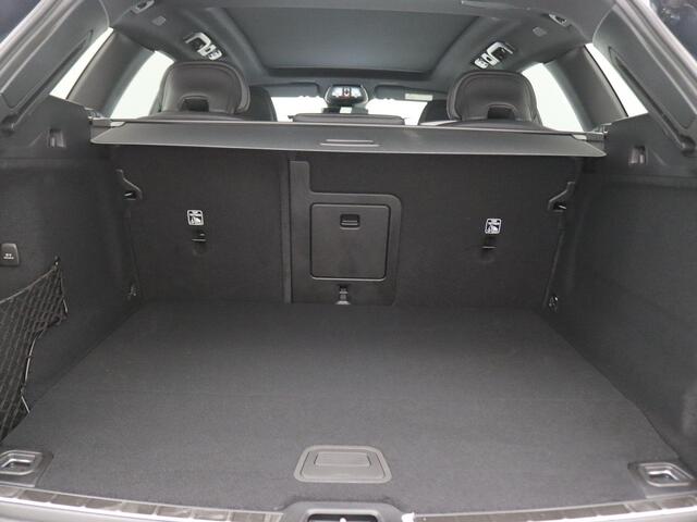 Volvo XC60 2.0 T6 Plug-in hybrid AWD Plus Black Edition 350PK Panoramadak, Trekhaak, 21" LM Velgen, Head-Up Display, Harman Kardon, 360gr. Camera, Stoelventilatie, Memorystoelen