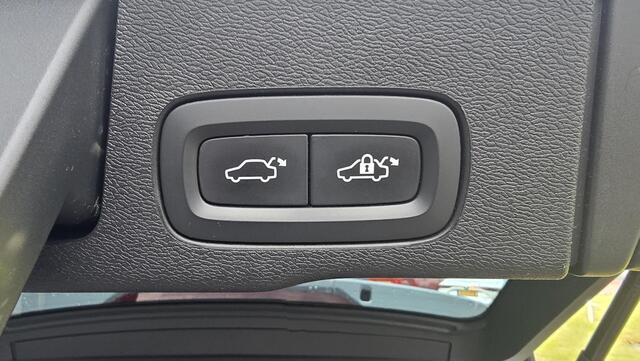 Volvo XC60 2.0 T5 Inscription |Pano|Memory|Trekhaak|Carplay|