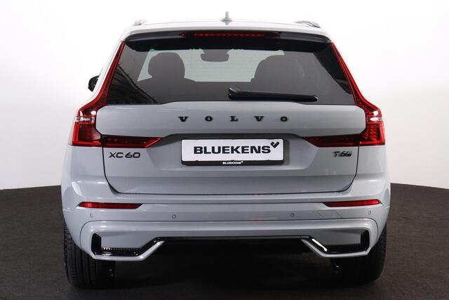 Volvo XC60 T6 Recharge AWD Plus Black Edition - Panorama/schuifdak - IntelliSafe Assist & Surround - 360º Camera - Harman/Kardon audio - Verwarmde voorstoelen, stuur & achterbank - Parkeersensoren voor & achter - Elektr. bedienb. voorstoelen met geheugen - Head up d