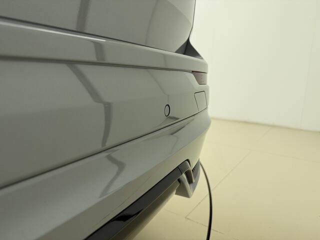 Volvo XC60 T6 Plug-in hybrid AWD Plus Dark | Trekhaak | Head up display | 360 camera