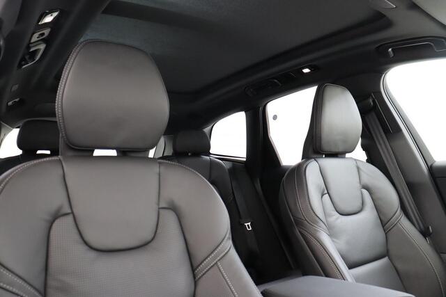 Volvo XC60 II T6 PLUG-IN HYBRID AWD ULTRA DARK BLACK EDITION -PANO.DAK|BOWERS&WILKINS|GEVENT.LEDER+MASSAGE|LUCHTVERING|360°CAM|HEAD-UP DISP.|GELAAGD.GLAS|22"