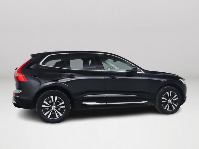 Volvo XC60 T6 Plug-in hybrid AWD Core Bright | Panoramadak | Park assist | Stoel- en Stuurverwarming | Trekhaak