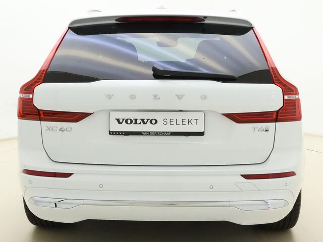 Volvo XC60 T6 Plug-in hybrid AWD Plus Bright | Luchtvering | Schuif/Kantel dak | Sportstoelen | Harmon Kardon |