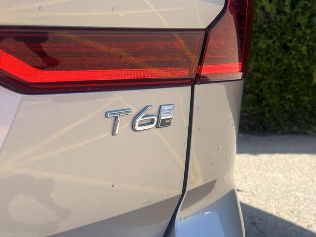 Volvo XC60 T6 Plug-in hybrid AWD Plus Dark