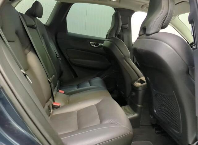 Volvo XC60 2.0 T6 350 pk Plug-in hybrid AWD Bright Navigatie Trekhaak Google Elek Comfort Stoelen Carplay Panoramadak Stoel + Stuurverwarming Pilot Assist Getint Glas NL Auto Long Range