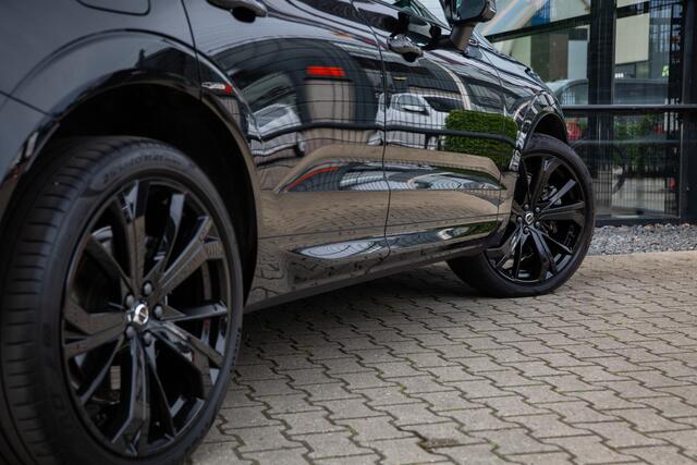 Volvo XC60 2.0 T8 Plug-in hybrid AWD Plus Black Edition , Panoramadak, Trekhaak, Nappaleer, Harman&Kardon, Stuurverwarming