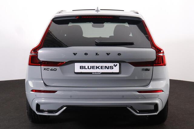 Volvo XC60 T8 Plug-in hybrid AWD Ultra Black Edition - Luchtvering - Panorama/schuifdak - IntelliSafe Assist & Surround - 360º Camera - Bowers & Wilkins audio - Adaptieve LED koplampen - Verwarmde voorstoelen, stuur & achterbank - Parkeersensoren voor & achter - Ele