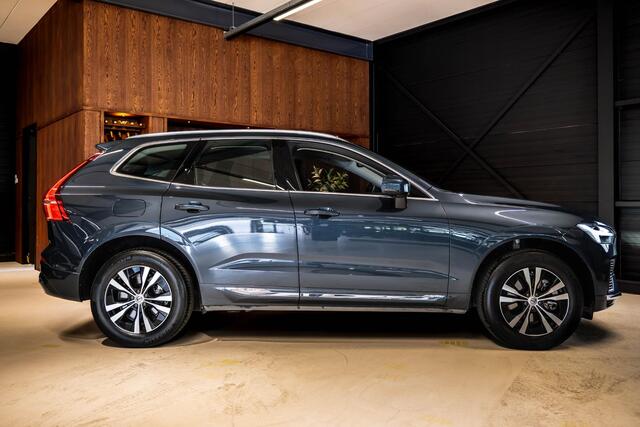 Volvo XC60 2.0 T6 Plug-in hybrid AWD Essential Edition Bright Schuifdak | Camera
