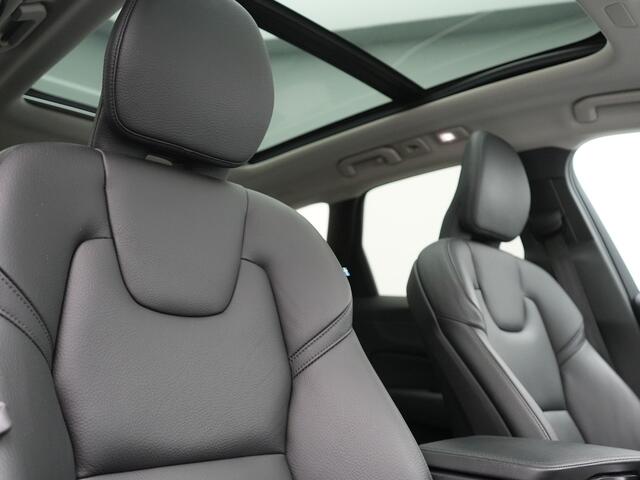 Volvo XC60 T6 AWD Plus Bright LONG RANGE PHEV 350pk Dealer O.H. | Trekhaak Af Fabriek | Panodak | Camera | Lederen Sportstoelen Memory & Verwarmd | Keyless | Stuur Verwarmd | Google Assistent | Apple Carplay | DAB | Plug In Hybrid |
