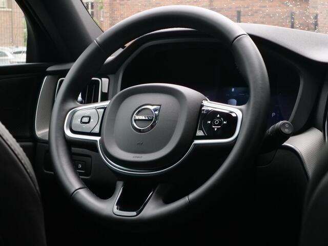 Volvo XC60 2.0 T6 Plug-in hybrid AWD Plus Dark 350 Pk Automaat Navi / DAB / Apple Carplay / Pano-dak