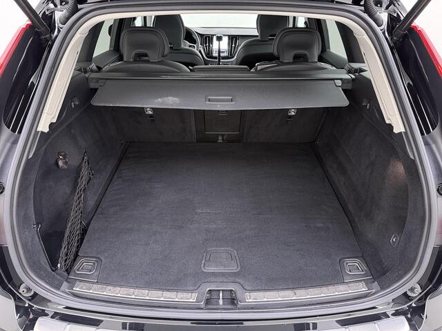 Volvo XC60 2.0 T6 Plug-in hybrid AWD Plus Bright Trekhaak/Panodak/ACC/BLIS etc.