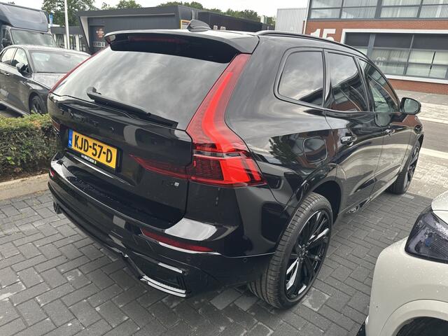 Volvo XC60 2.0 T6 AWD Ultra Black Edition.