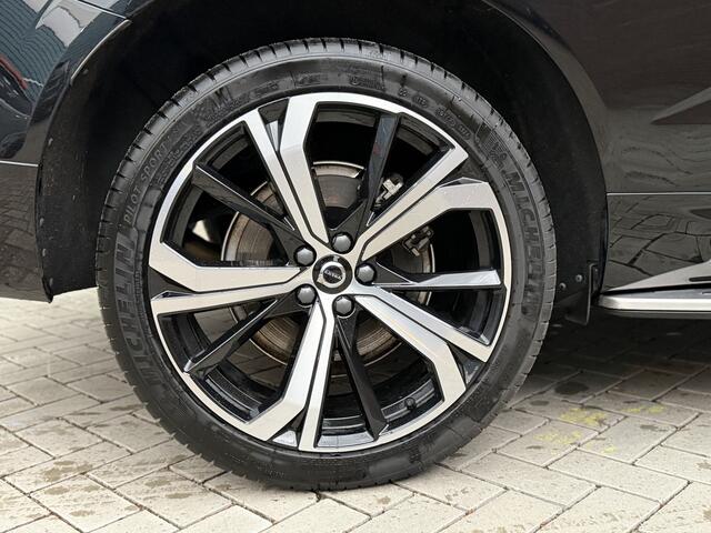 Volvo XC60 2.0 T6 Plug-in hybrid AWD Plus Dark | 21 inch | Side skirts | Sport leder