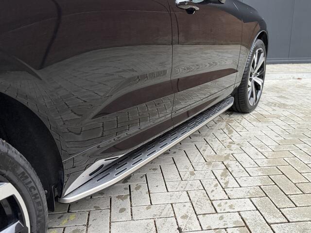 Volvo XC60 2.0 T6 Plug-in hybrid AWD Plus Dark | 21 inch | Side skirts | Sport leder