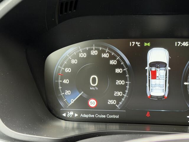 Volvo XC60 2.0 T8 Twin Engine AWD Momentum Pro | 360 Camera | IntelliSafe Surround & Assist | Styling kit