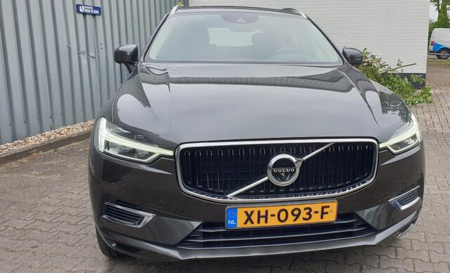 Volvo XC60 2.0 T8 TWIN ENGINE AWD MOMENTUM Panoramadak