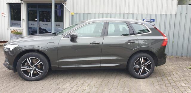 Volvo XC60 2.0 T8 TWIN ENGINE AWD MOMENTUM Panoramadak