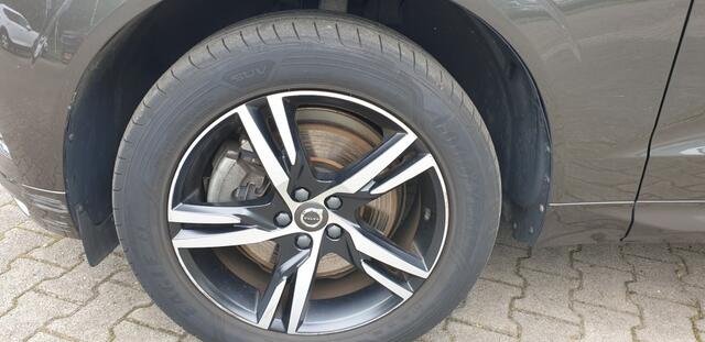 Volvo XC60 2.0 T8 TWIN ENGINE AWD MOMENTUM Panoramadak
