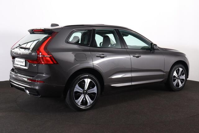 Volvo XC60 T6 Recharge AWD Plus Dark - Panorama/schuifdak - IntelliSafe Assist & Surround - 360º Camera - Verwarmde voorstoelen, stuur & achterbank - Parkeersensoren voor & achter - Elektr. bedienb. voorstoelen met geheugen - Draadloze tel. lader - Inklapbare trekha