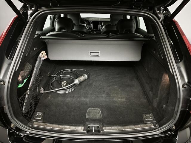 Volvo XC60 2.0 Recharge T6 AWD R-Design | Panoramadak | Trekhaak | Apple Carplay/Android Auto |