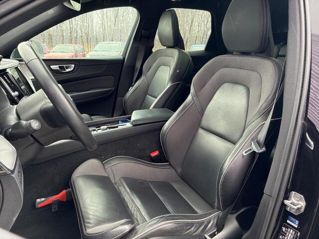Volvo XC60 2.0 Recharge T8 AWD R-Design | Plug-in Hybrid (PHEV) | Trekhaak | Luchtvering | Lichtmetalen Velgen 22 inch | Bowers Wilkins Audio | Head-up Display | 360 Graden Camera | Black Pack | Panoramadak
