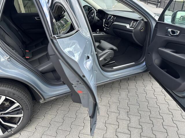 Volvo XC60 B4 Plus Dark ACC|Cam|leder|trekhaak
