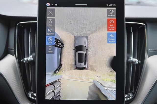 Volvo XC60 T8 Recharge AWD Ultra Black Edition Exec - Luchtvering - Panorama/schuifdak - IntelliSafe Assist & Surround - 360º Camera - Bowers & Wilkins audio - Adaptieve LED koplampen - Verwarmde voorstoelen, stuur & achterbank - Parkeersensoren voor & achter - Elek