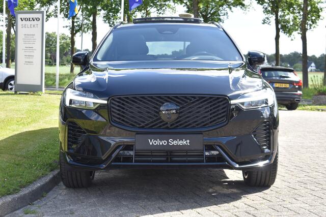Volvo XC60 T6 350PK AWD Ultra Black Edition | BLIS | HUD | Panodak | Stoelverwarm Voor/Achter | Adapt. Cruise | H&K