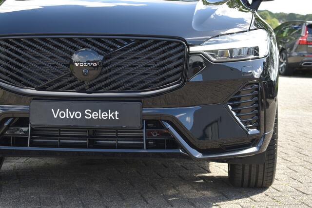 Volvo XC60 T6 350PK AWD Ultra Black Edition | BLIS | HUD | Panodak | Stoelverwarm Voor/Achter | Adapt. Cruise | H&K