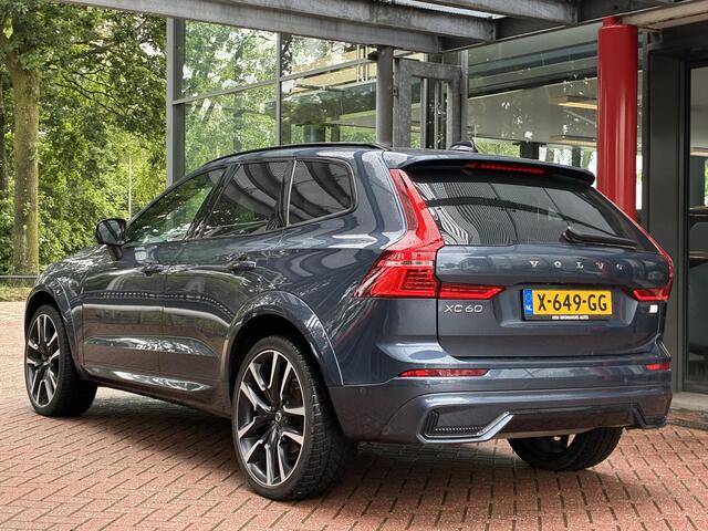 Volvo XC60 2.0 T6 Plug-in hybrid AWD Ultimate Dark 350PK | Panoramadak | Harman/Kardon | Dodehoekassistent | 360 ° Camera | Elektrische Trekhaak
