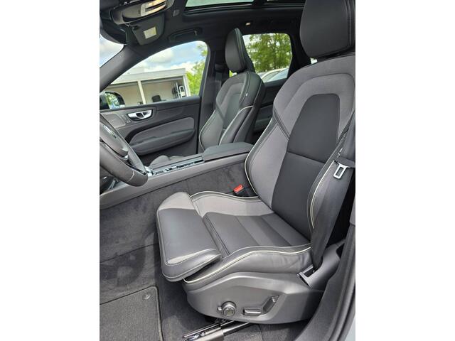 Volvo XC60 T6 Plug-in hybrid AWD Plus Black Edition | Trekhaak | Full Led | Head up display