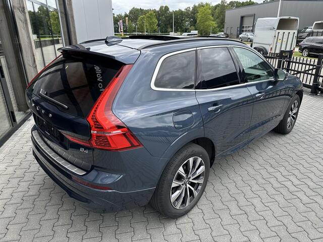 Volvo XC60 2.0 B4 Momentum Pano|ACC|leder|cam