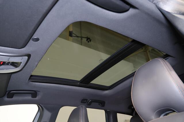 Volvo XC60 T6 PolarPlus - Panorama/schuifdak - IntelliSafe Assist & Surround - bi-xenon koplampen - Parkeercamera achter - Verwarmde voorstoelen, stuur & achterbank - Parkeersensoren voor & achter - Elektr. bedienb. bestuurdersstoel met geheugen - Volvo On Call - Ex