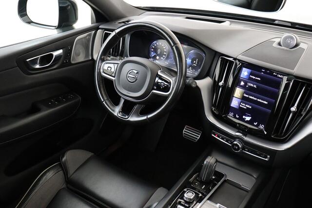 Volvo XC60 T8 RECHARGE AWD R-DESIGN *VOL!* -PANO.DAK|BOWERS&WILKINS|LUCHTVERING|360°CAM|HEAD-UP DISP.|POWER-SEAT|CLIMATE.PRO|ADAP.LED|TREKHAAK|22"