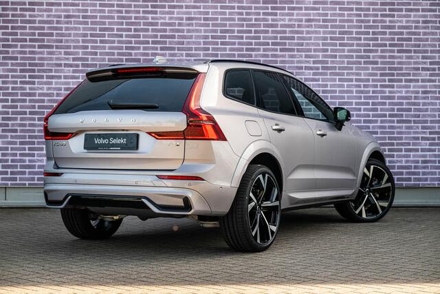 Volvo XC60 2.0 T8 Plug-in hybrid AWD Ultra Black Edition Executive | Luchtvering | 22" | Gelamineerd Glas | Bowers & Wilkins | Stoelmassage & Ventilatie | Stoel & Stuurverwarming | 360 Camera | Pilot Assist | BLIS |