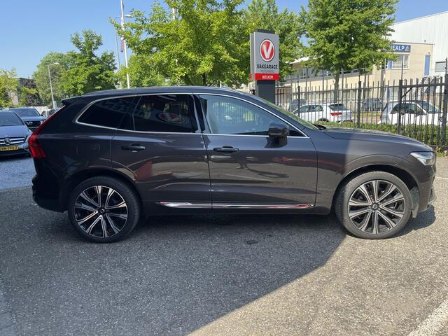Volvo XC60 2.0 T8 Plug-in hybrid AWD Ultimate Dark 455PK! // ADAPT. CRUISE // PANODAK // HARMAN&KARDON // LEDER // ELEK. STOELEN+GEHEUGEN // 360 CAMERA+SENSOREN //
