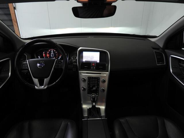 Volvo XC60 2.0 T5 Aut. FWD Polar+ LEER/SCHUIFDAK/TREKH./18"LMV!