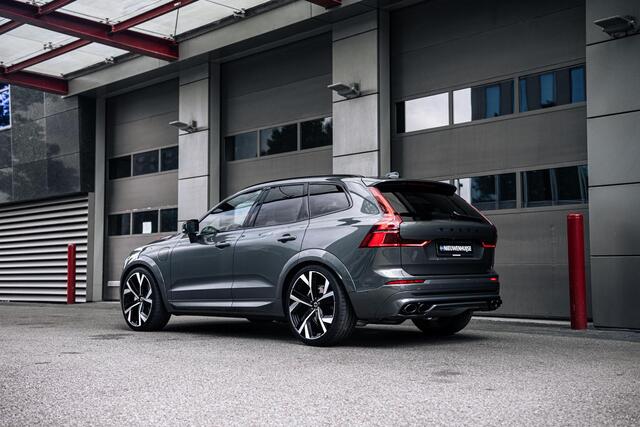 Volvo XC60 2.0 T8 Plug-in hybrid AWD Ultra Dark Executive Edition | Heico Body Kit | Heico Selected Level | 22" | Spacers V+A | Gelamineerd Glas | Bowers & Wilkins | Stoelmassage & Ventilatie |