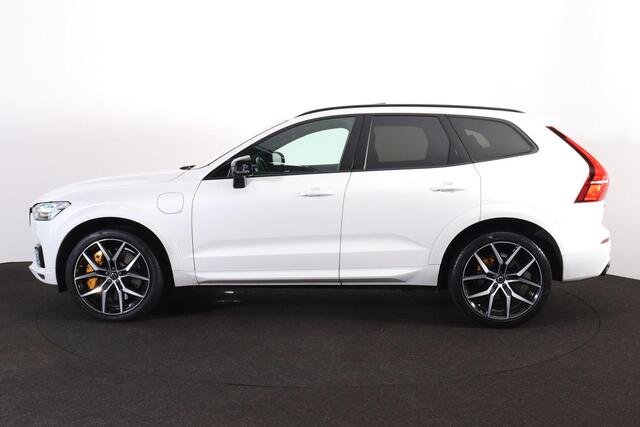 Volvo XC60 T8 Recharge AWD Polestar Engineered - IntelliSafe Assist & Surround - Panoramisch schuif-/kanteldak - 360º camera - Head-up display - Elektrisch bedienb. voorstoelen met geheugen - Verwarmbare voorstoelen & stuurwiel - Adaptieve LED verlichting - 21 inch