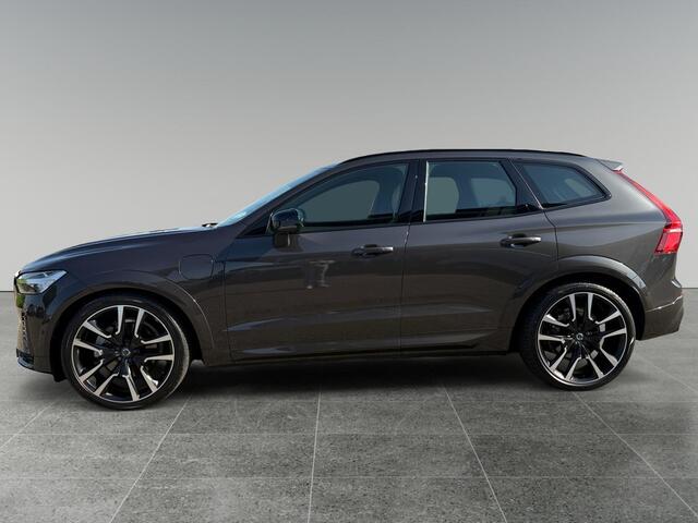 Volvo XC60 2.0 T6 Plug-in hybrid AWD Ultimate Dark | Luchtvering | Ventilatie+/Massage | 22'' LM | Trekhaak | BTW |