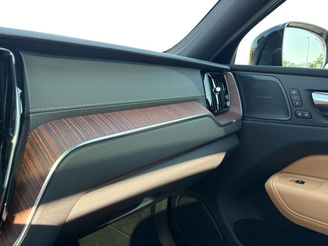 Volvo XC60 2.0 T6 Plug-in hybrid AWD Ultimate Dark | Luchtvering | Ventilatie+/Massage | 22'' LM | Trekhaak | BTW |