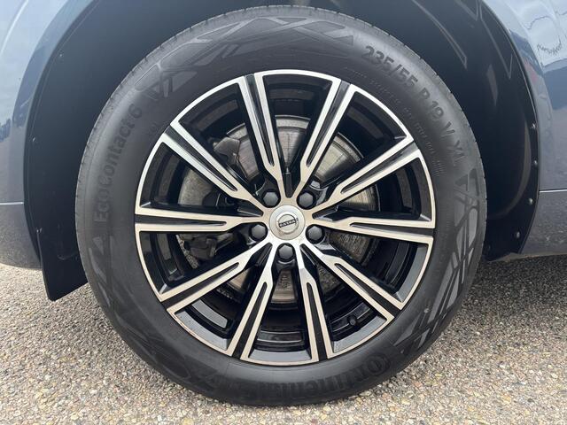 Volvo XC60 B4 Inscription Leder Panodak Automaat