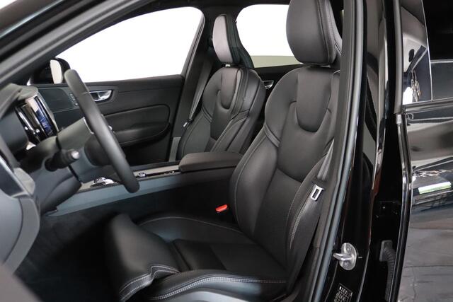 Volvo XC60 2.0 T6 Plug-in hybrid AWD Ultra Black Edition Trekhaak, ACC, Massage, Harman/Kardon, Dodehoek detectie, Rondomzicht Camera, Stoelventilatie/verwarming, Apple CarPlay/Android Auto