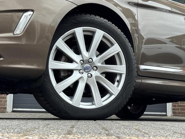 Volvo XC60 2.0 T5 AUTOMAAT INSCRIPTION LEER/NAVI/PANODAK/FULL OPTIONS/NL-AUTO/77.000 KM!