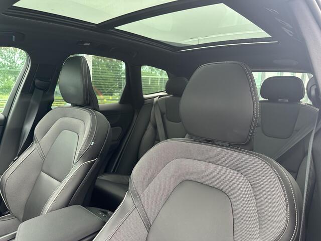 Volvo XC60 2.0 T6 Plug-in hybrid AWD Plus Black Edition / Trekhaak / Pano. dak / Head-up display / Harman Kardon / 360 camera / Seat memory / Elek. verstelbare stoelen / Voor+achter+stuur verwarmd /