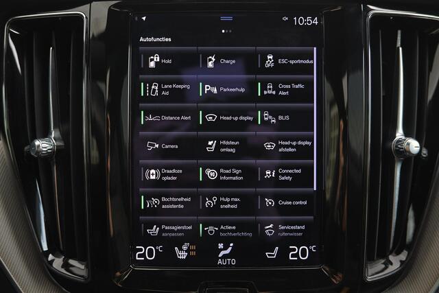 Volvo XC60 Recharge T6 AWD Inscription - Panorama/schuifdak - IntelliSafe Assist & Surround - 360º Camera - Harman/Kardon audio - Adaptieve LED koplampen - Verwarmde voorstoelen, stuur & achterbank - Parkeersensoren voor & achter - Elektr. bedienb. voorstoelen met g