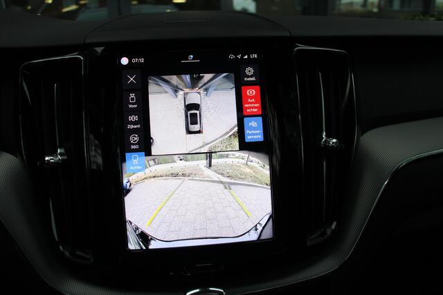 Volvo XC60 2.0 T6 Plug-in hybrid AWD Ultra Dark