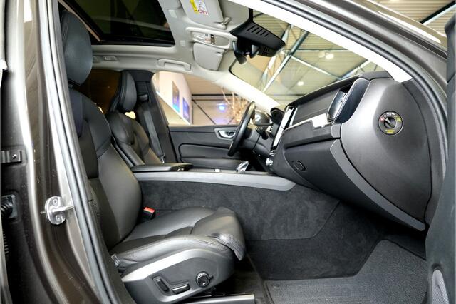 Volvo XC60 2.0 T8 AWD 335kW/456pk Aut8 Plug-in hybrid Inscription Long Range PANORAMADAK + PILOT ASSIST + HARMAN/KARDON + EL.TREKHAAK + 360 CAMERA + SPORTSTOELEN + BLIS + ADAPT.CRUISE + STOEL-&STUURVERWARMING + PARKSENSOREN V&A + 18" LM-VELGEN!!