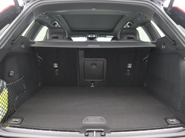 Volvo XC60 2.0 T8 Plug-in hybrid AWD Plus Dark 456PK Pano-Schuifdak, 21" LM Velgen, 360gr. Camera, Head-Up Display, Elektr. Achterklep, Keyless, Memorystoel, Harman Kardon