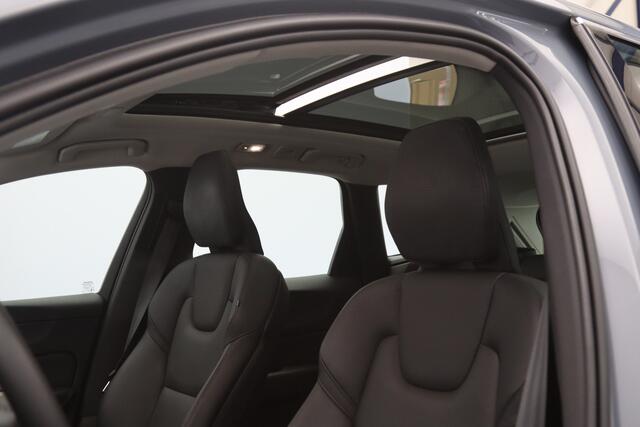 Volvo XC60 2.0 T8 Plug-In Hybrid 456 PK AWD Ultra Bright, Lonf Range, Panoramadak, Leder, Keyless, H/K Sound, Head-Up